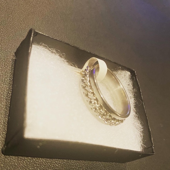 New! Mens Fashion Rings - Picture 2 of 5